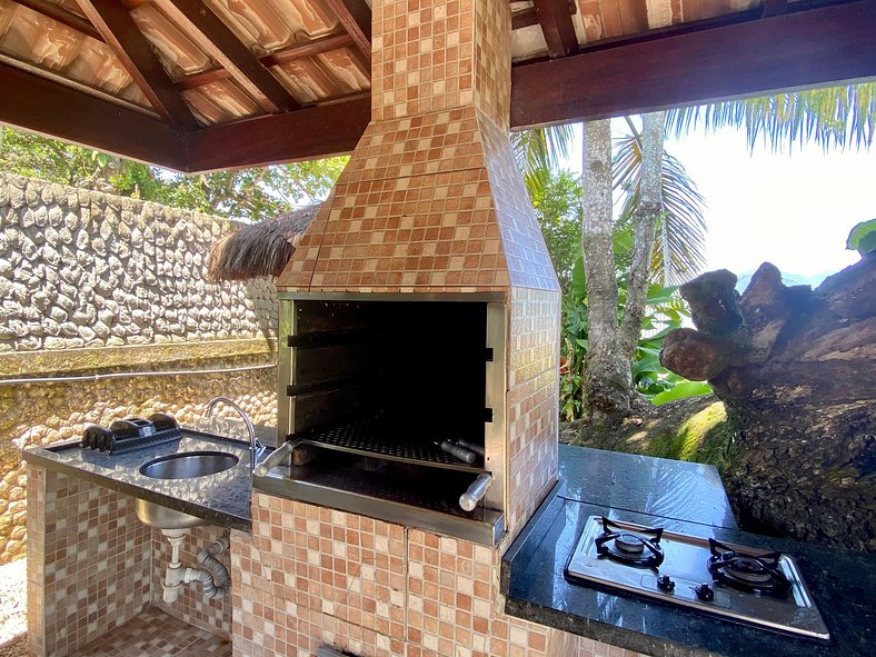 Magnífica casa pé na areia 4 suítes c/ ar e piscina